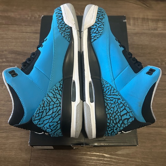 AIR JORDAN 3 RETRO POWDER BLUE - SIZE 6Y - Picture 7 of 9
